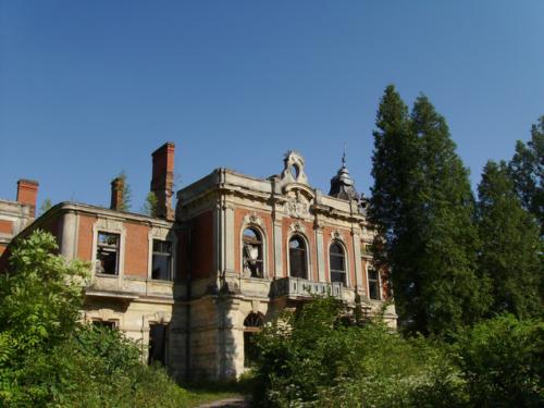 Тартаків: Мури замку